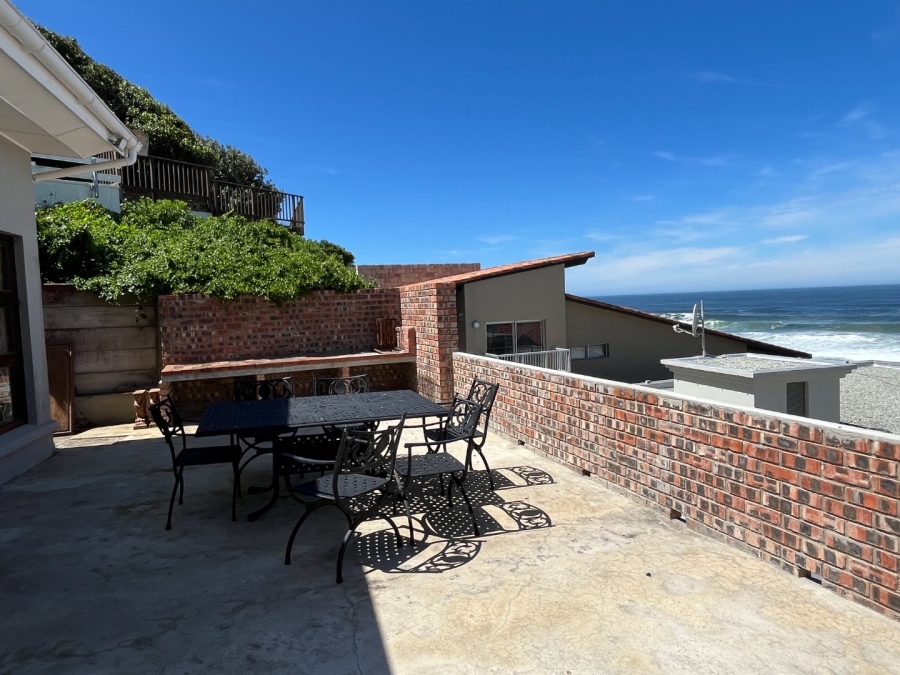 3 Bedroom Property for Sale in Herolds Bay Western Cape